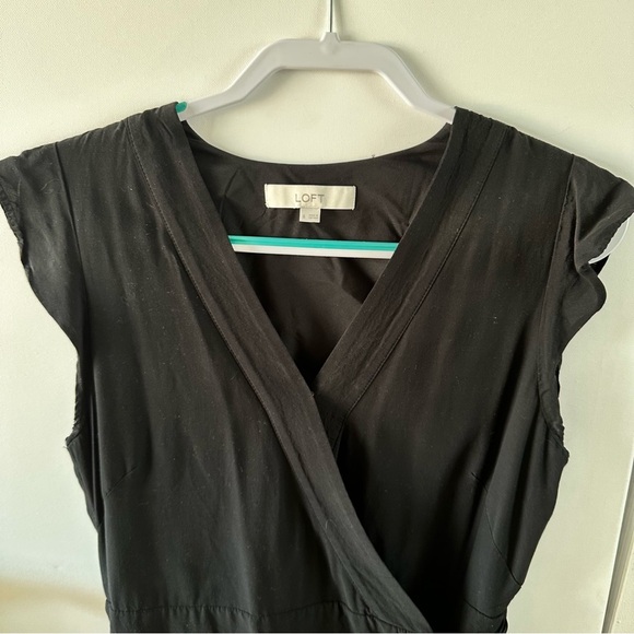 Loft Black Wrap Dress Women’s size 6 - Built in Romper. Flutter short sleeves - Picture 10 of 16